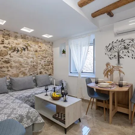 Volto Apartment
